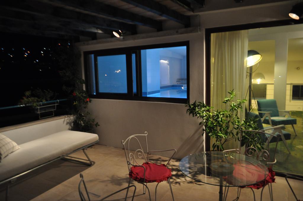 Apartments Rux De Luxe Bar Exterior photo