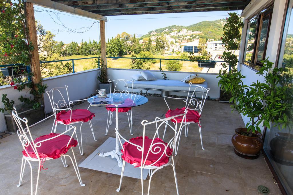 Apartments Rux De Luxe Bar Exterior photo