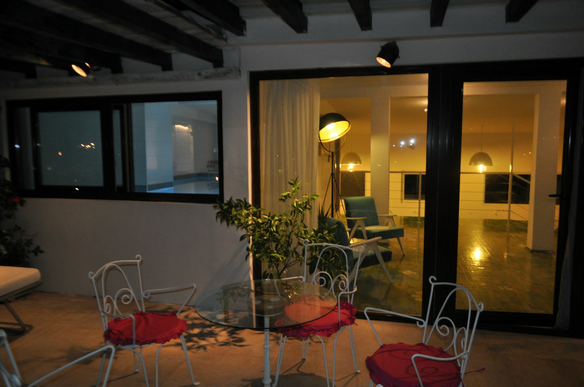 Apartments Rux De Luxe Bar Exterior photo